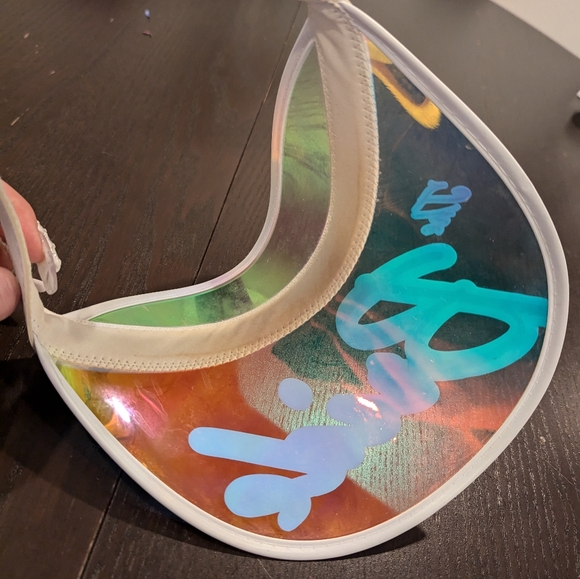 Iridescent Bride Visor - Picture 4 of 4